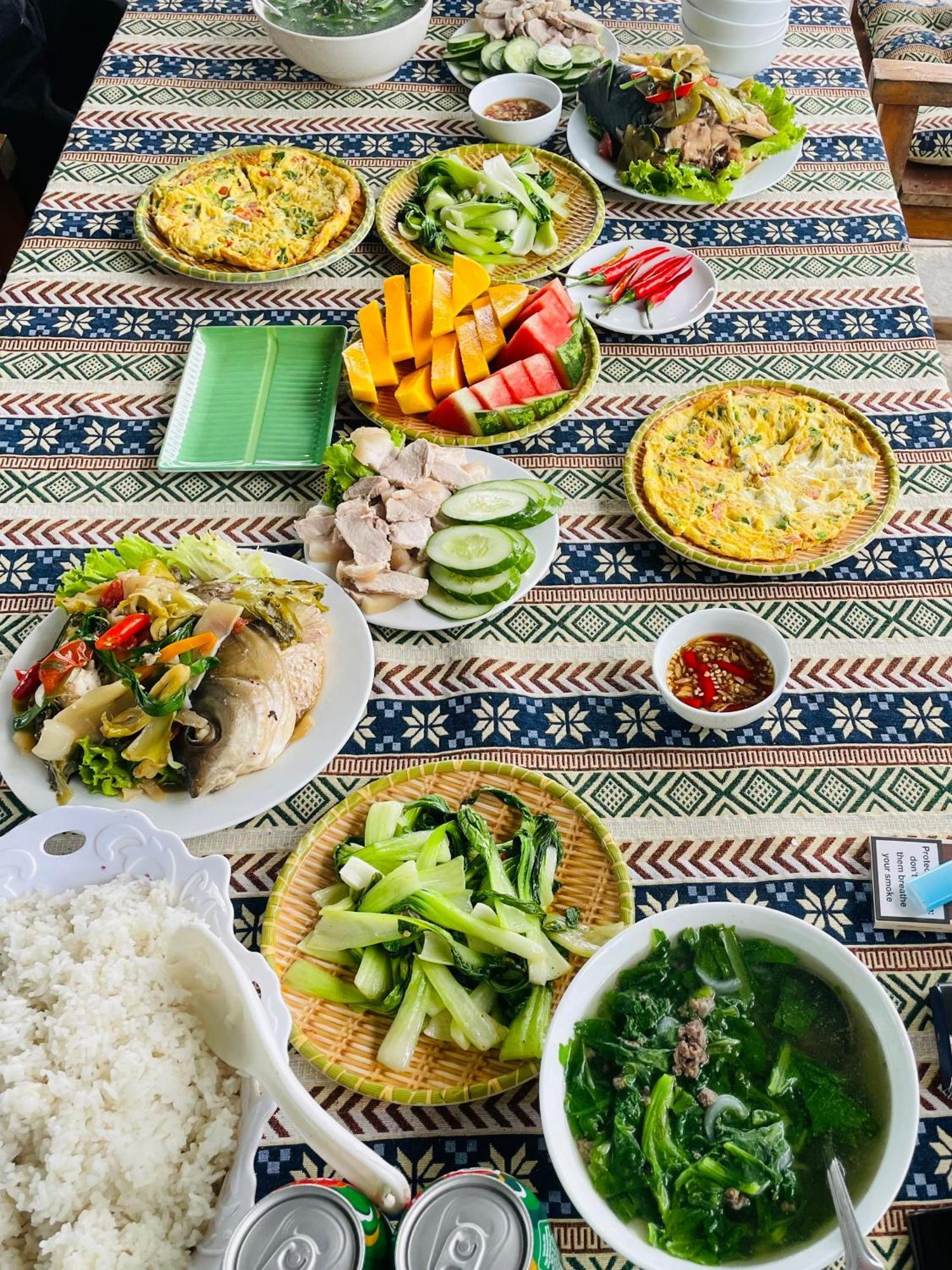 Jungle Boss Travel Lodge Phong Nha Buitenkant foto